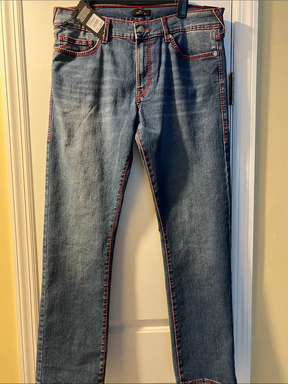 True Religion Relaxed Straight Cotton Stretch Red Stitching Jeans NWT